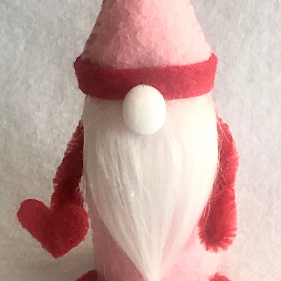 Love Gnome Art Doll felt hand-sewn - Picture 8 of 8